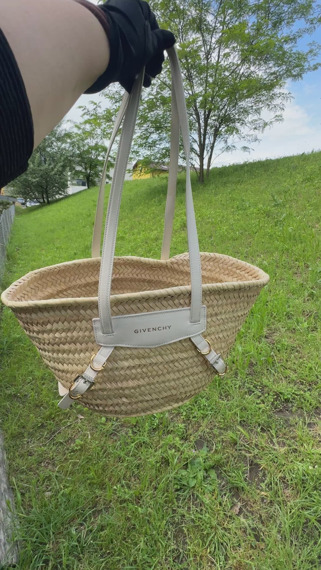 Givenchy Voyou Basket Small in Paglia e Pelle - Off-White